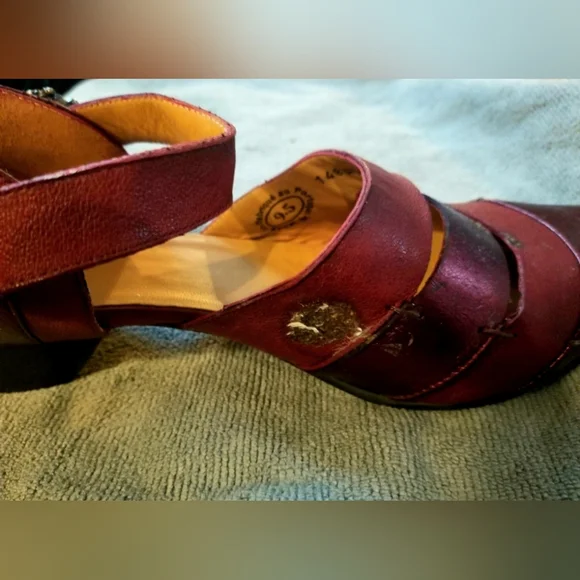 John Fluevog Red Maryjane's - Picture 6 of 10